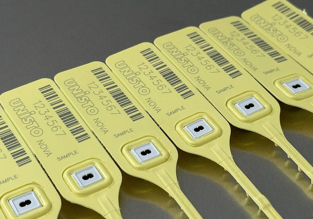 Ten Unisto Nova pull-tight security seals