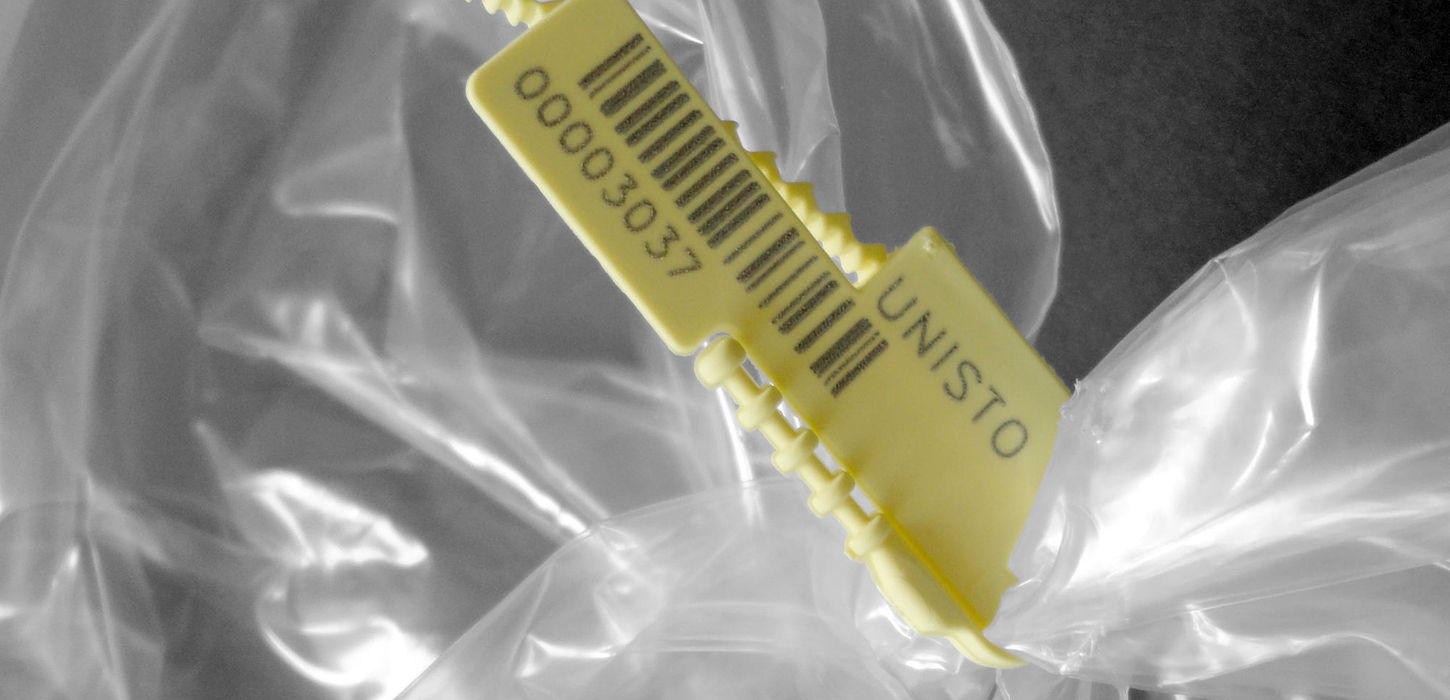 Unisto Revo recyclable tamper-evident security seal applied to a plastic bag